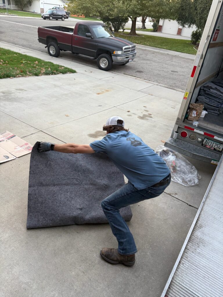 folding moving blankets
